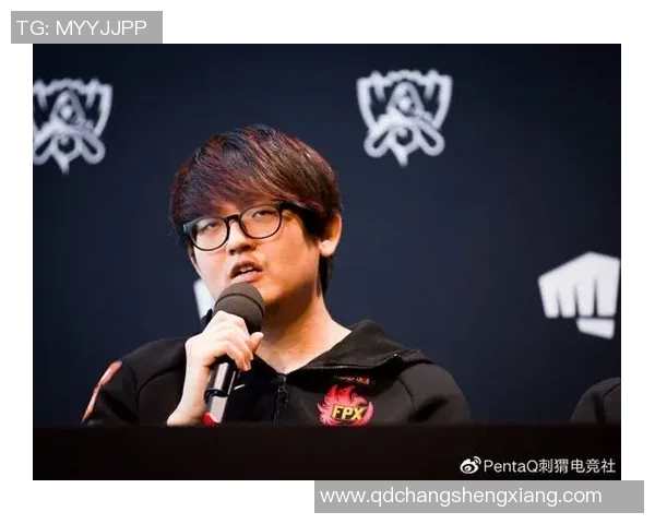 FPX在冠军杯中的耐力表现分析与战术探讨